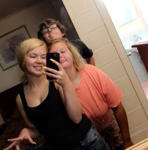 Meet your Posher, Selena